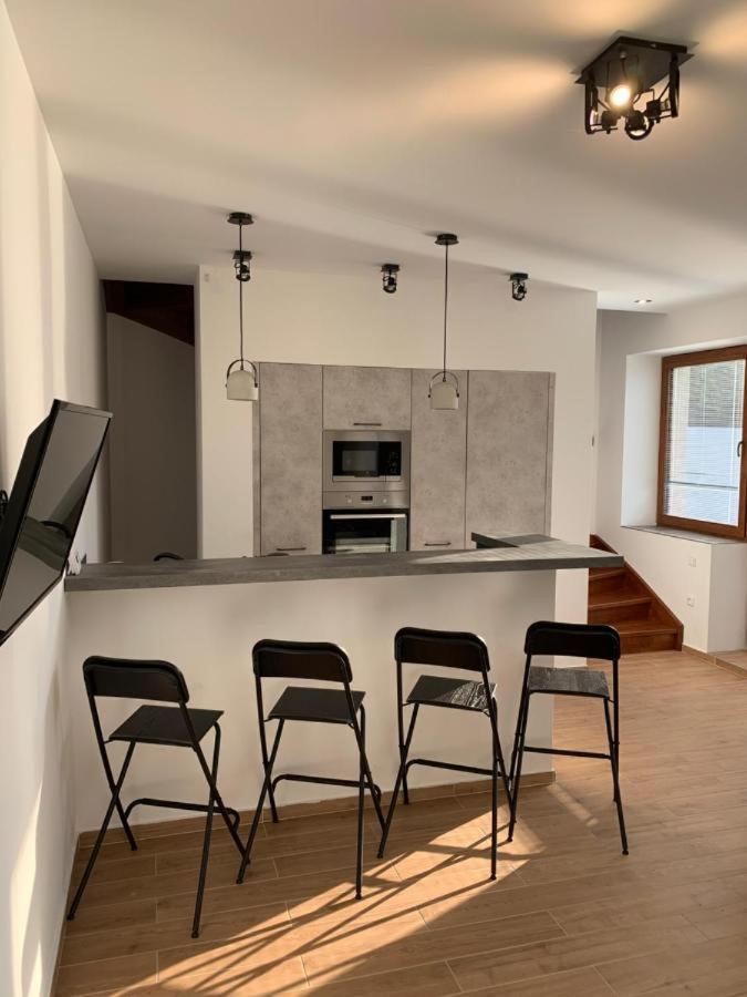 Apartmány Holiday Ostrava Esterno foto
